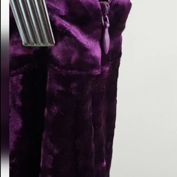 Cropped Purple Ruffle Pants - Picture 9 of 12